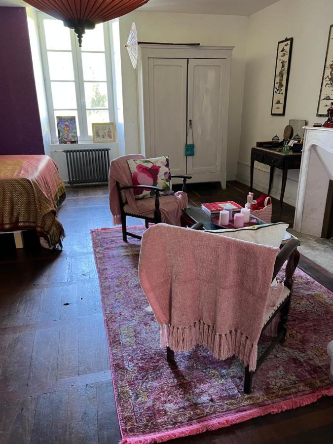 Bed and Breakfast Le Loriot Champagne-et-Fontaine Exterior foto